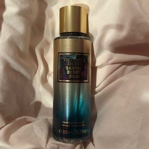 Vs Santal berry silk